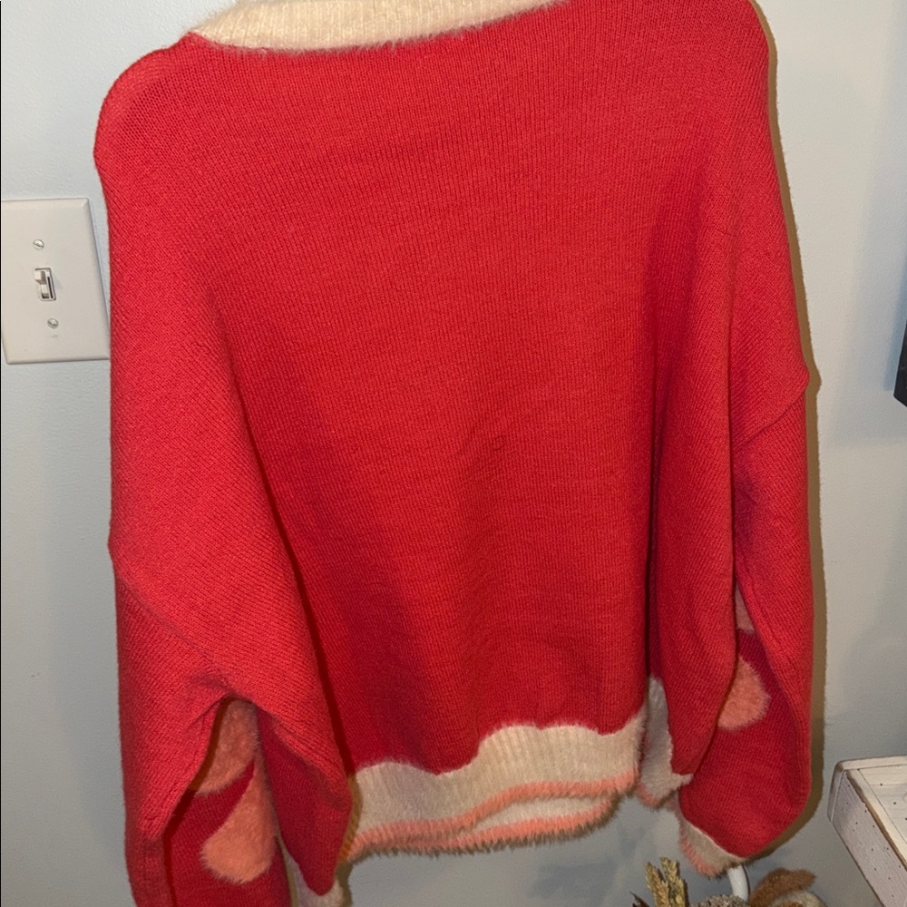 ⭐️Easel Coral Fuzzy Daisy Print Sweater⭐️ - Picture 7 of 7